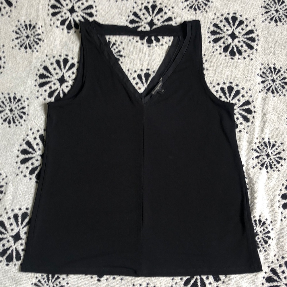 Banana Republic Open Back V-neck Sleeveless Top